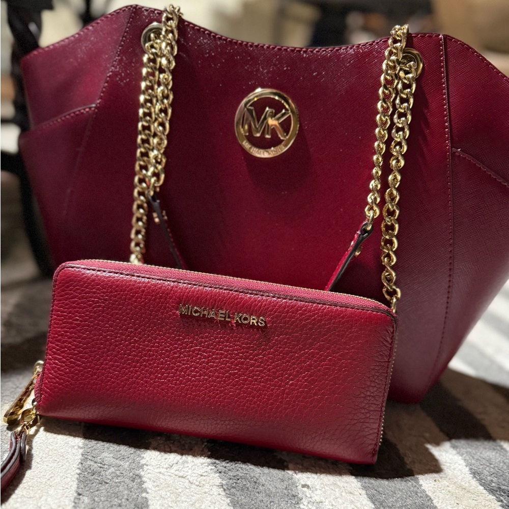 Michael Kors Holiday Red Shoulder Bag with Wallet